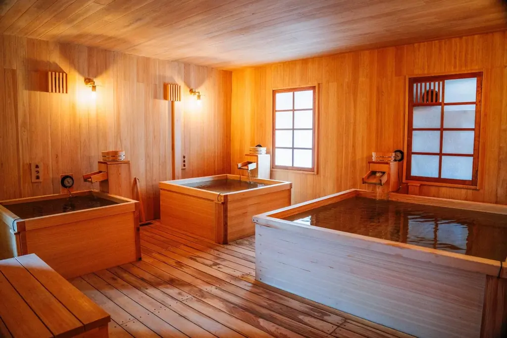 名古屋・熱田に全面ヒノキの温浴施設『川の湯』開業