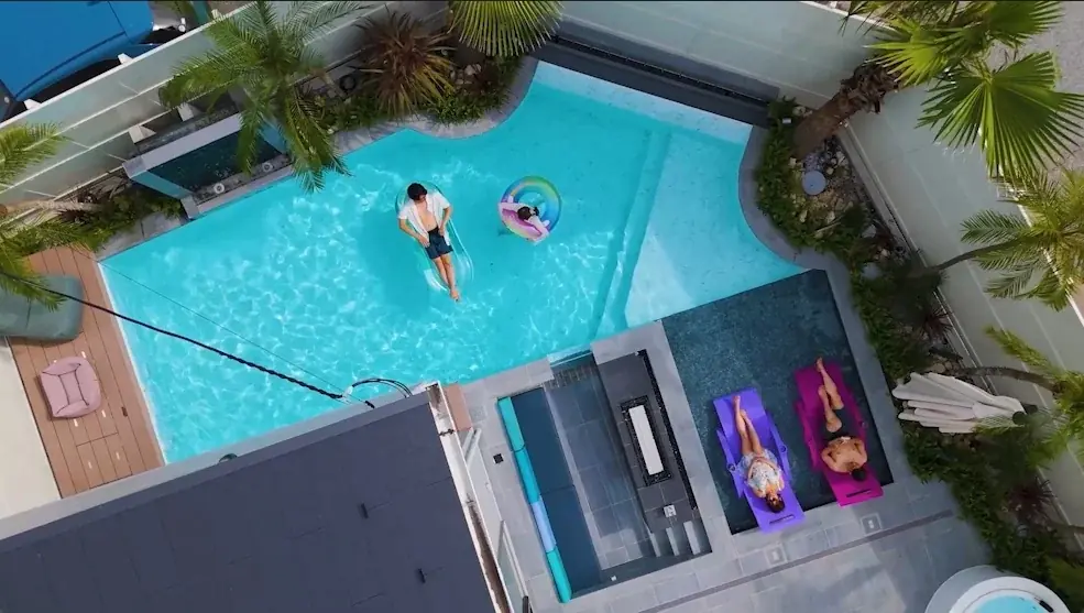 夏まで待てない　4月1日から温水プール開き！　扉を開ければもうそこはリゾートの世界観「THE POOL HOUSE　TOKYOBAY」「THE POOL HOUSE KISARAZU」ザ・プールハウス 画像 3