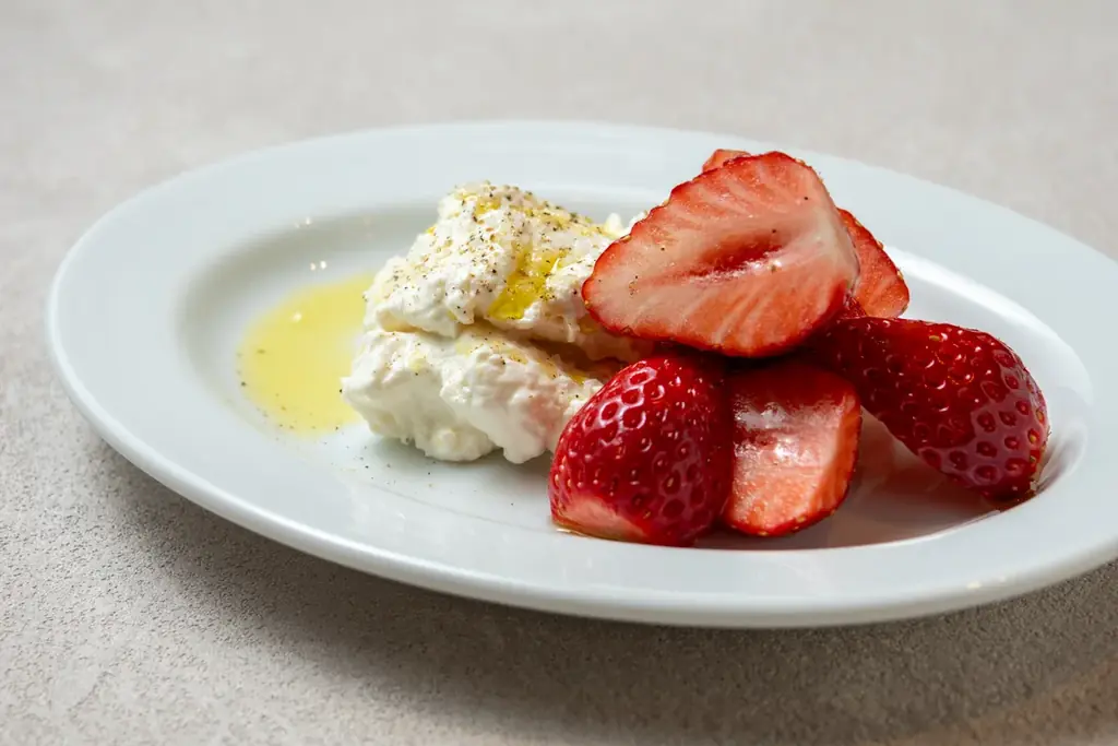 【相模大野に140席超のイタリアンが誕生】打ち立て生パスタとナポリピッツァを提供する「カフェ イタリアーノ ロカーレ」、3月14日（土）8時オープン 画像 4