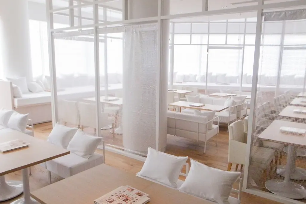 【クレオパトラも愛したとうわさの美のハーブが地域課題解決の主役！】鳥取県南部町産「ローゼル」オリジナルメニュー 期間限定展開 画像 11