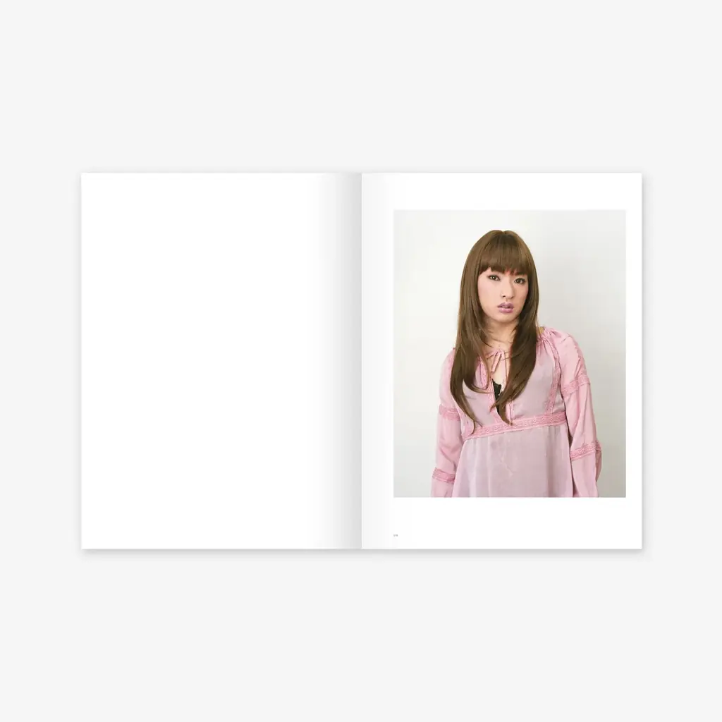 鷹野隆大写真集『IN MY ROOM REVISITED』刊行。二つの「In My Room」シリーズを集成した決定版 画像 4