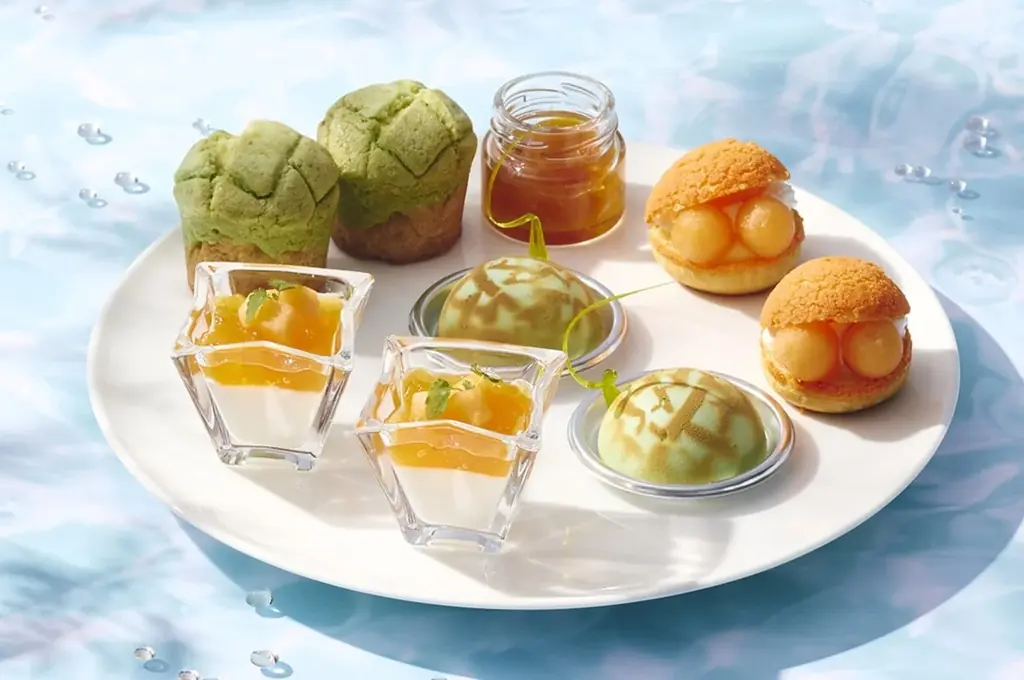 【東京マリオットホテル】グリーン×オレンジの初夏色に心ときめく契約農園から直送の2種のメロンをエレガントなスイーツで堪能「MELONyque(メロニック) Afternoon Tea」を発売 画像 4