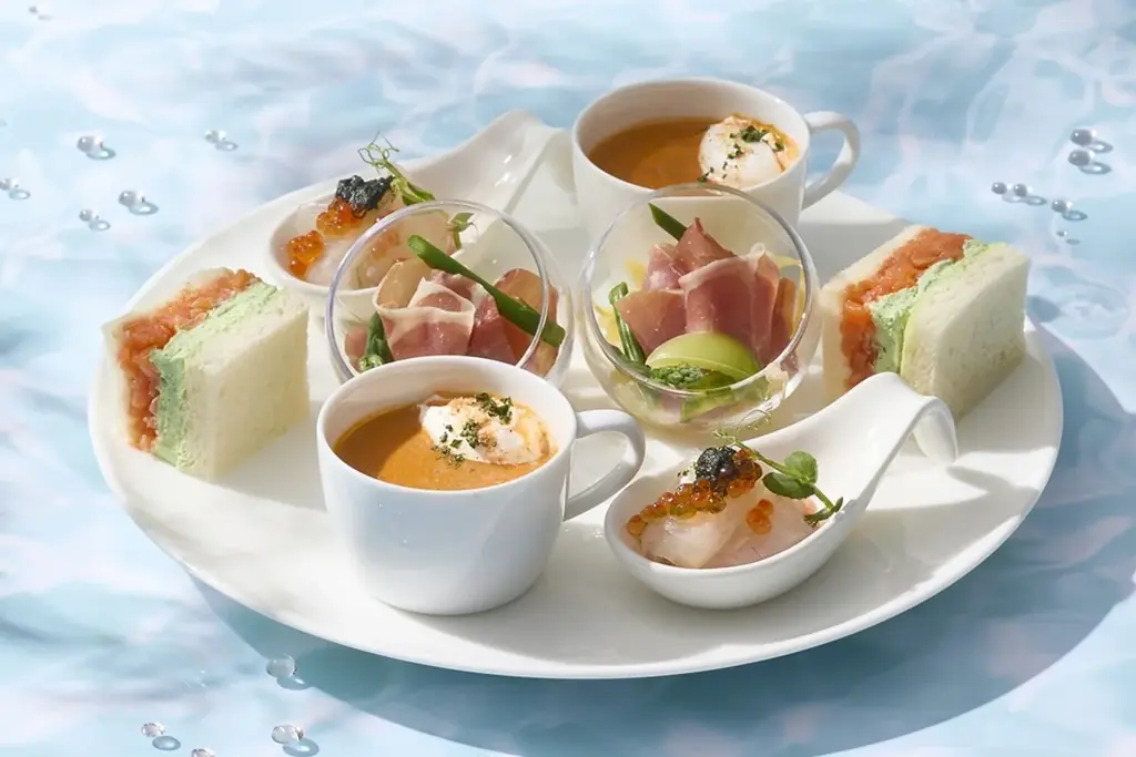 【東京マリオットホテル】グリーン×オレンジの初夏色に心ときめく契約農園から直送の2種のメロンをエレガントなスイーツで堪能「MELONyque(メロニック) Afternoon Tea」を発売 画像 5