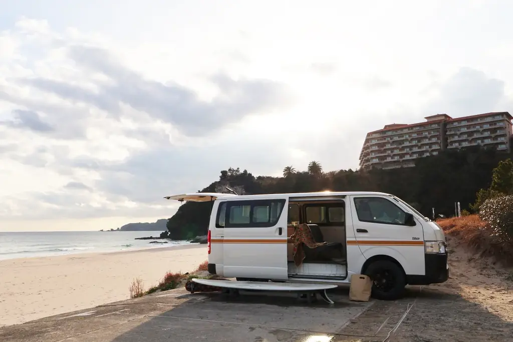 Carstay、「BAY WALK MARKET 2026」に キャンピングカー「SAny.VAN」3台展示 画像 2