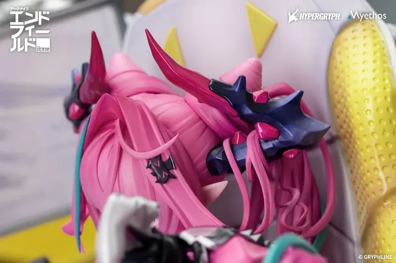 人気作『アークナイツ：エンドフィールド』より、「イヴォンヌ」がフィギュアで登場。あみあみにて予約受付中。 画像 7