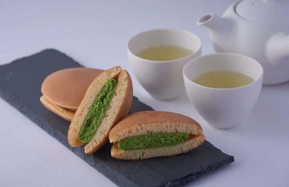 胡蝶庵「生どら焼」新パッケージ登場 抹茶・あずき・レアチーズ3種