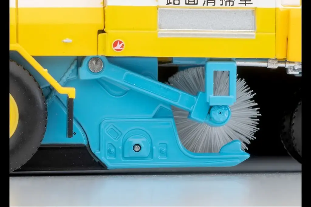 トミカリミテッド ヴィンテージ最多の可動ギミック！世界的に珍しい「三輪式道路清掃車」をミニカーで商品化「東急　ＳＷ２Ｚ２　道路清掃車」２０２６年８月発売 画像 12