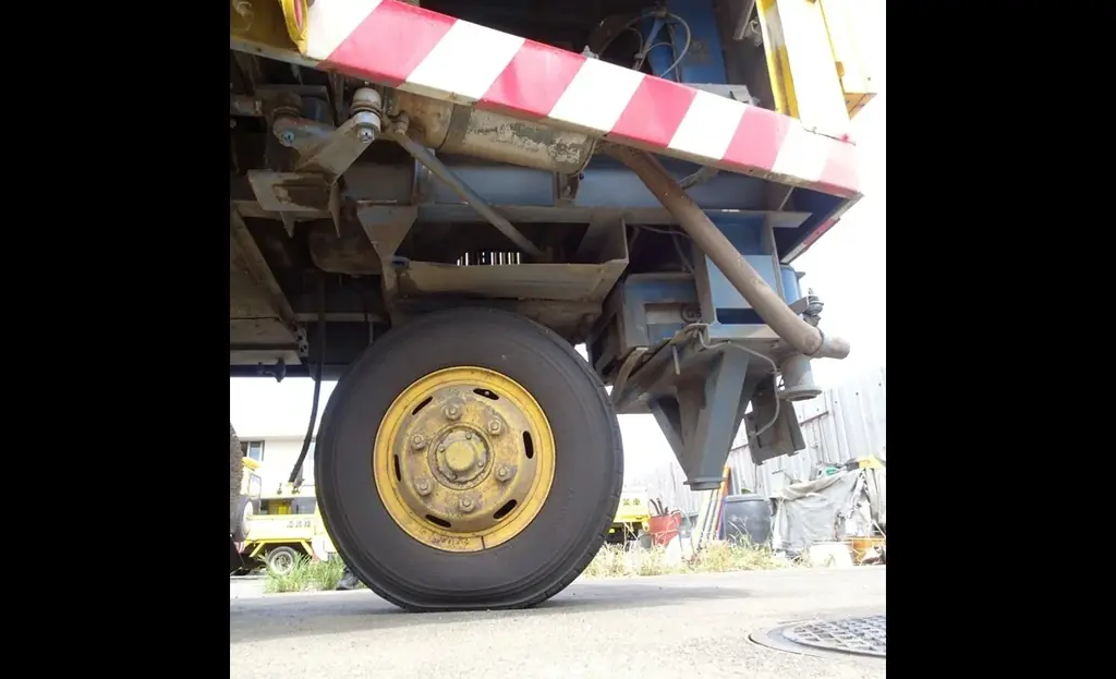 トミカリミテッド ヴィンテージ最多の可動ギミック！世界的に珍しい「三輪式道路清掃車」をミニカーで商品化「東急　ＳＷ２Ｚ２　道路清掃車」２０２６年８月発売 画像 13