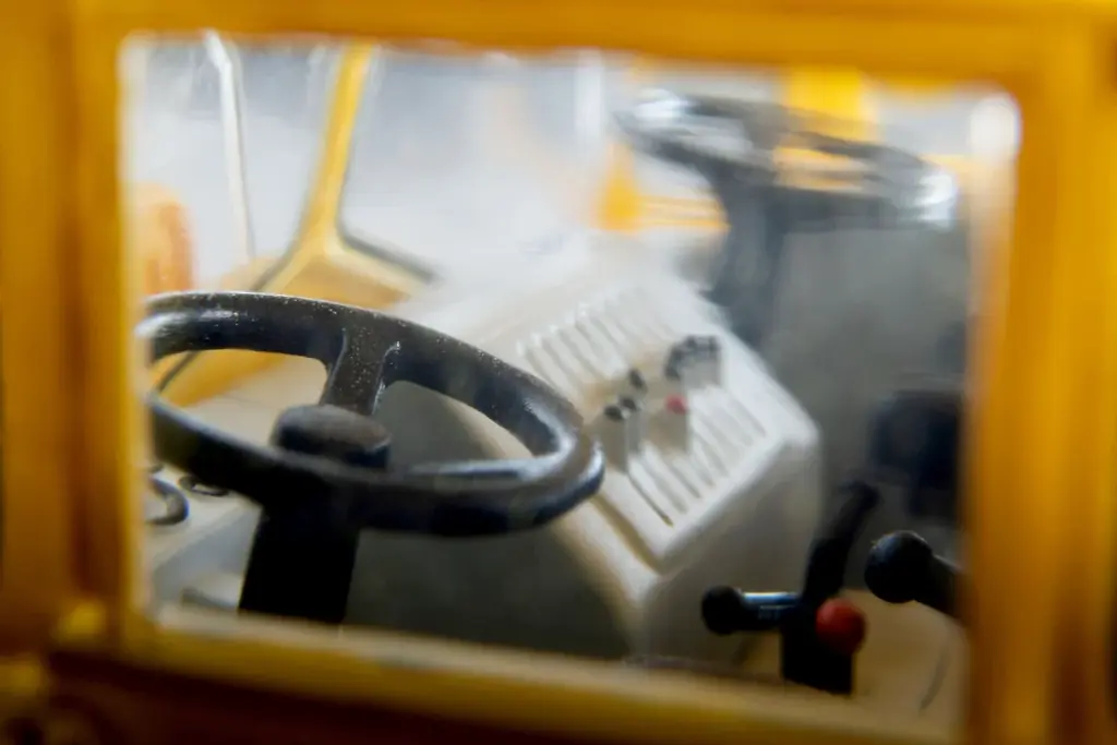 トミカリミテッド ヴィンテージ最多の可動ギミック！世界的に珍しい「三輪式道路清掃車」をミニカーで商品化「東急　ＳＷ２Ｚ２　道路清掃車」２０２６年８月発売 画像 17