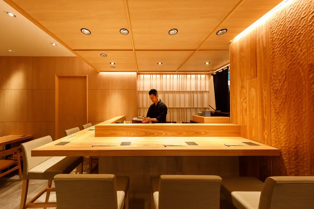 【3月限定】〈五反田 鮨あさひ〉希少産土5種飲み比べプランを開催｜日本酒ファン垂涎のラインナップを限定提供！十四代プランも！ 画像 5