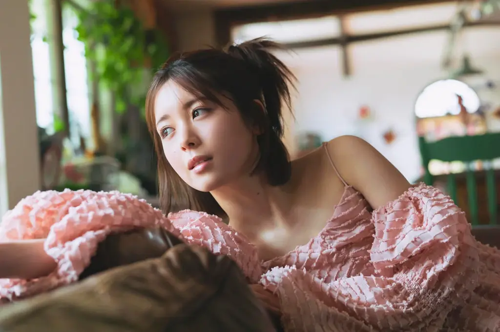 筒井あやめ、ボブヘア初グラビアが3/27発売B.L.T.