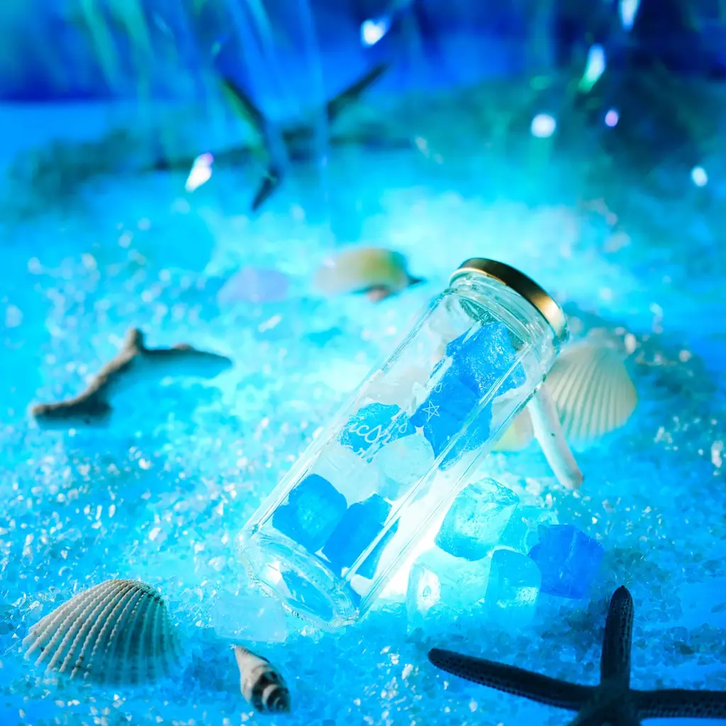 両手いっぱいの虹を“はむっ”とほおばる夢の体験。国産ならではの至福の「ふわもち」食感を追求した特大スイーツ『レインボーピロ―』が3月20日より全国発売 画像 5