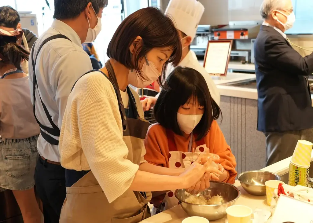 【4月5日（日）開催】4月6日は「天塩 塩むすびの日」　親子参加型体験イベント開催決定！　「プロが教える塩むすび教室」 画像 2