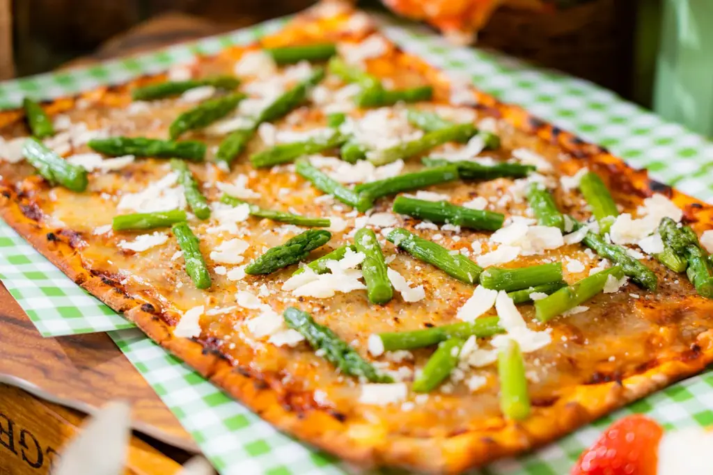 春の訪れを感じる季節に合わせ、天候を気にせずレストランで楽しむピクニック「春色ピクニックブッフェ ～お肉・野菜・フルーツの彩り満載～」を開催！レストラン＜ル クレール＞ 画像 3