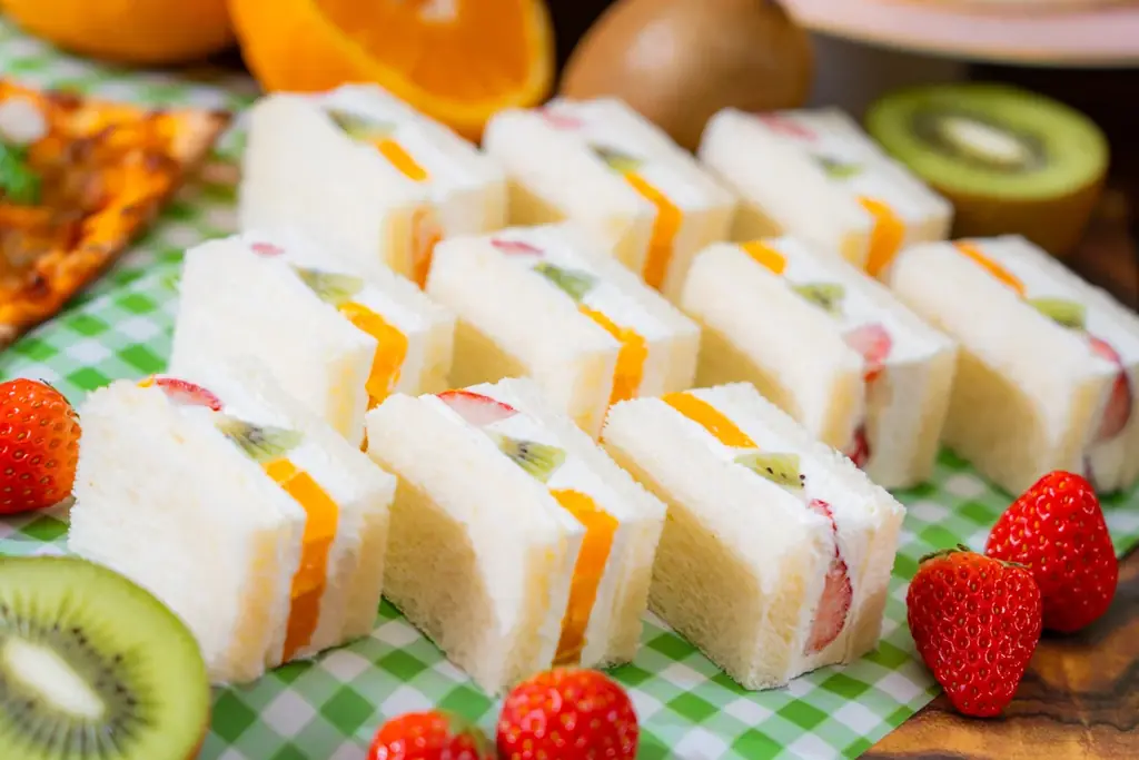 春の訪れを感じる季節に合わせ、天候を気にせずレストランで楽しむピクニック「春色ピクニックブッフェ ～お肉・野菜・フルーツの彩り満載～」を開催！レストラン＜ル クレール＞ 画像 7