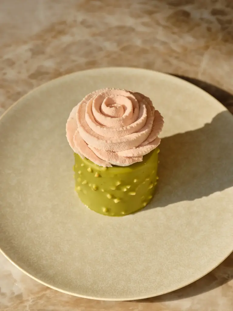 ジャヌ東京『2つのテラスを舞台に楽しむ、ジャヌ東京の春』愛犬とともに新緑と桜に包まれる「ピクニックat テラス」と東京タワーを望むテラスで味わう「イブニングハイティー」 画像 6