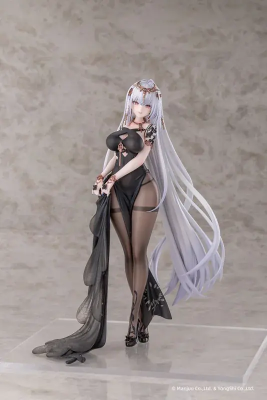 『アズールレーン』より、「エムデン 水月のリチェルカーレVer.」フィギュアの(白) (黒)がセットで登場。 画像 9