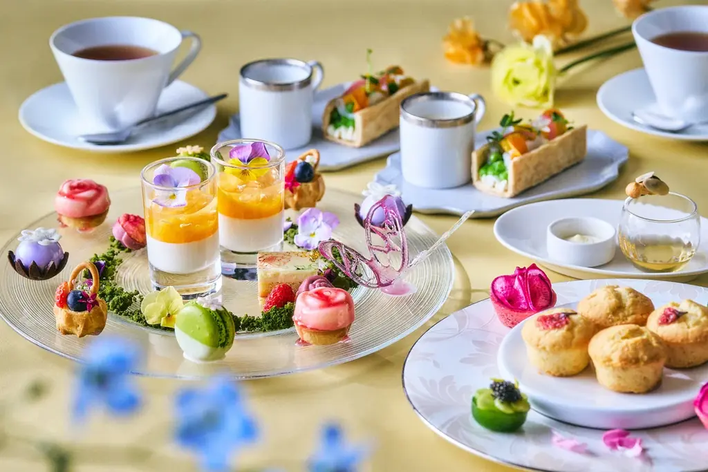 蝶々やミツバチが遊びに来る春のフローラルアフタヌーンティーFloral Blossom Afternoon Tea～Spring～を販売 ザ・プリンスギャラリー 東京紀尾井町 画像 1