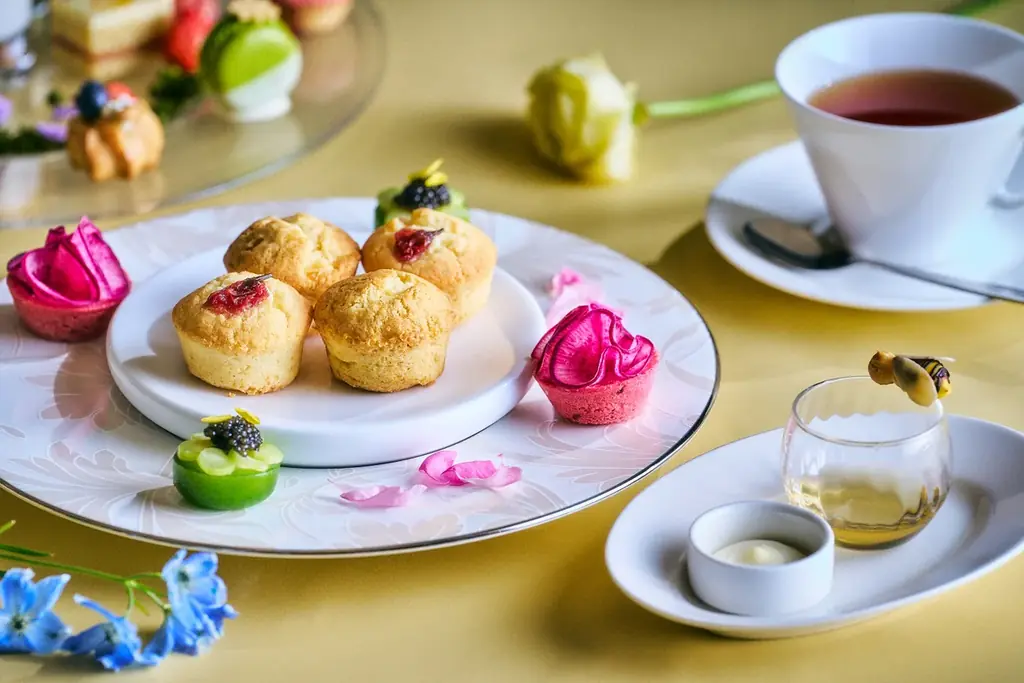 蝶々やミツバチが遊びに来る春のフローラルアフタヌーンティーFloral Blossom Afternoon Tea～Spring～を販売 ザ・プリンスギャラリー 東京紀尾井町 画像 4