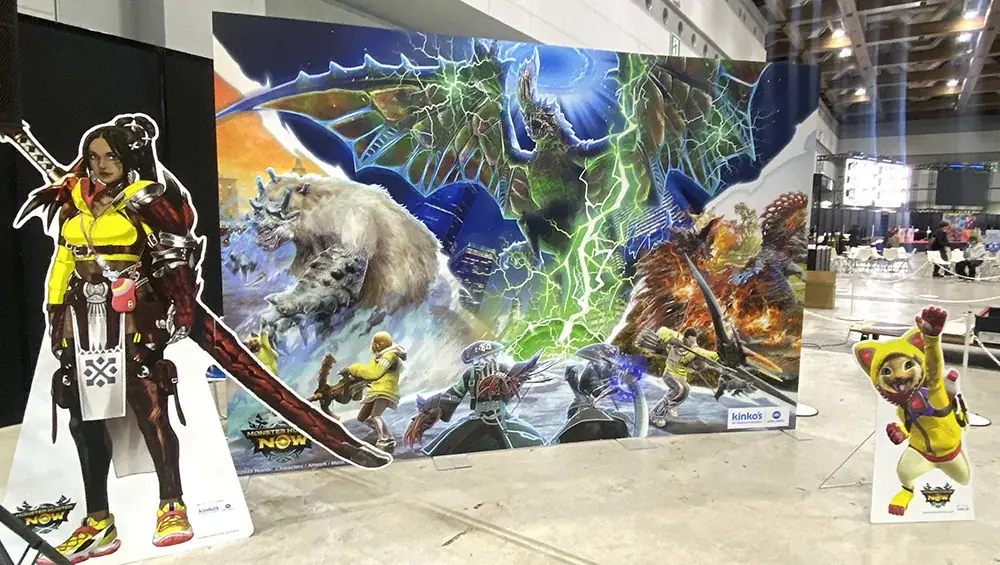 『モンスターハンターNow』×キンコーズ 会場装飾とノベルティでファン体験を強化 ～スピード設営とパーソナライズ提供を～ 画像 1