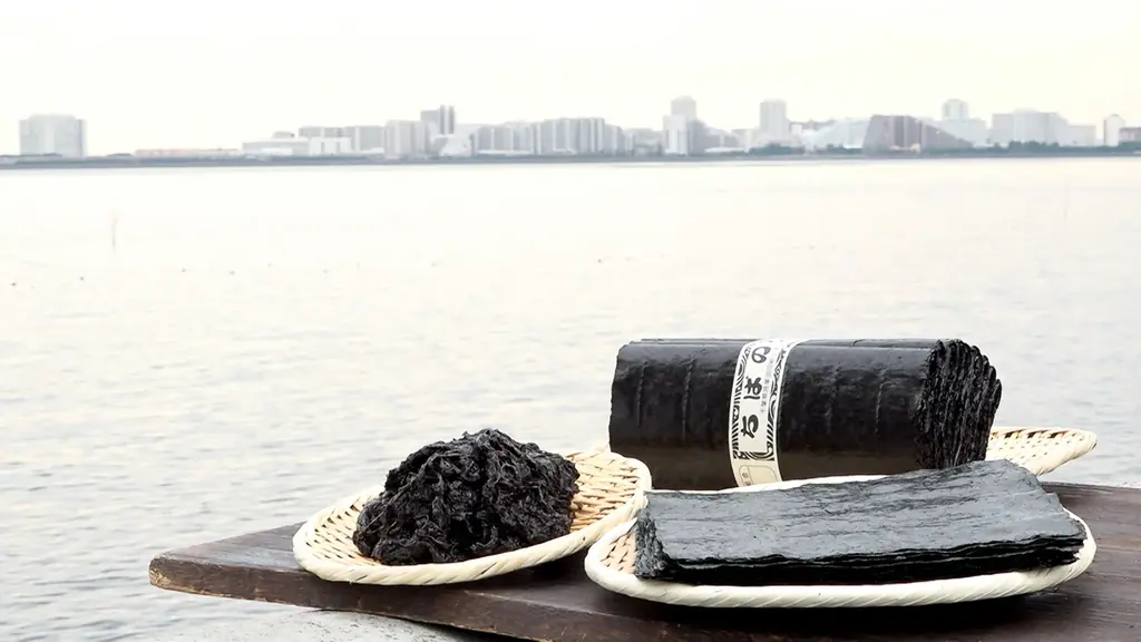 ＜テレビ朝日「食彩の王国」で紹介＞総料理長 小出裕之が“漆黒の潮騒”江戸前ちば海苔メニューを考案 画像 2