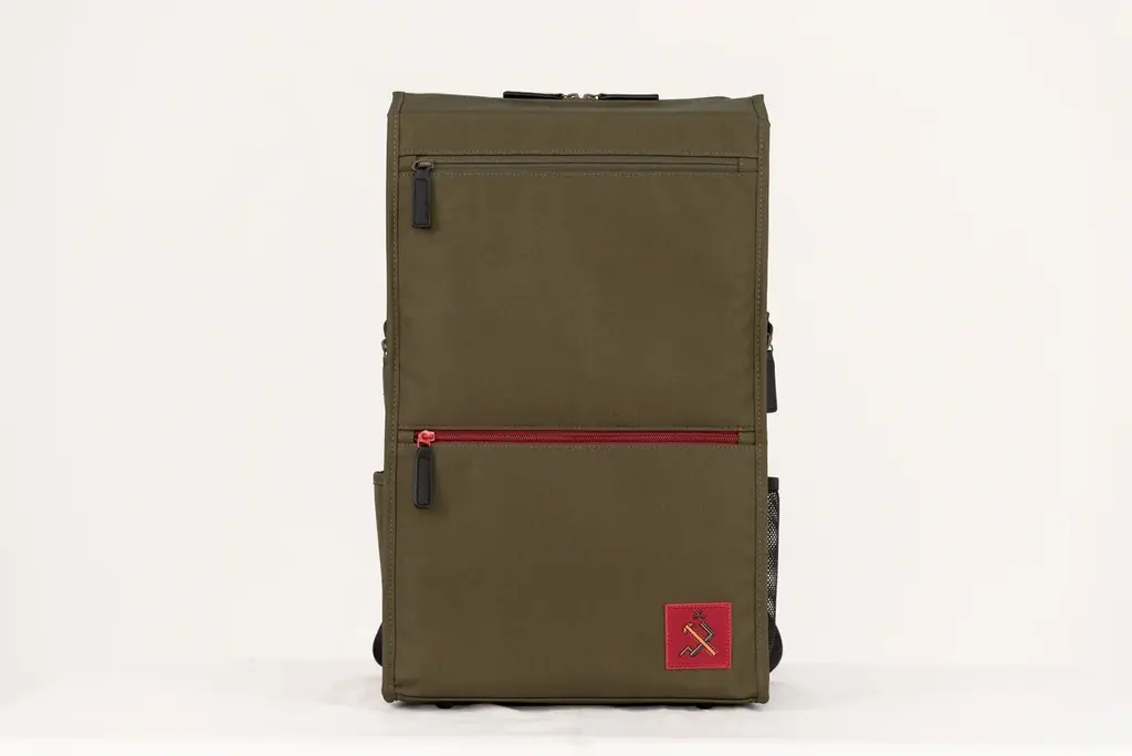 『ガールズ＆パンツァー 最終章』日常での普段使いができる、ゼロから新しく型を起こした二層式大容量の高機能自立収納鞄『ガルパンバックパック』2026年冬発売!!【AnotherAngle】 画像 23