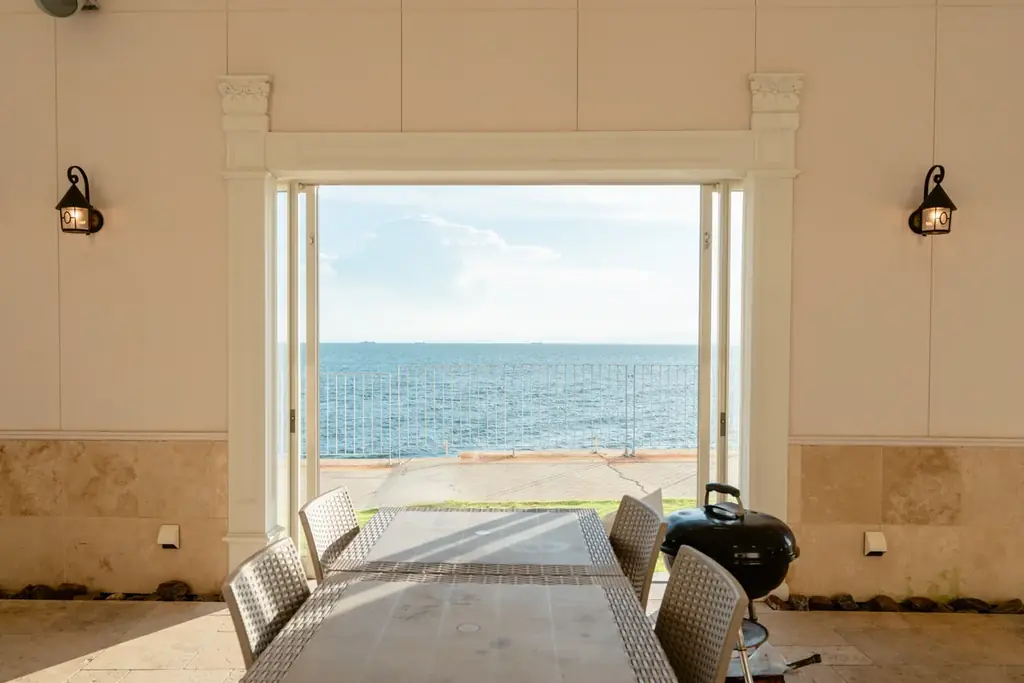 【愛知・知多半島】GWのお出かけは海BBQで決まり！大人気プライベートテント席が予約再開｜大人数で楽しめるテーブル席も予約受付中 画像 4