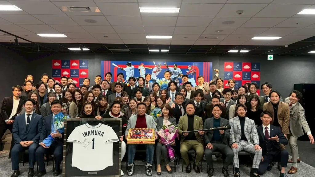 【Road】「今日の仕事は、WBC応援です！」お台場のベンチャー企業が、準々決勝の突破を信じて”全社員でオフィスパブリックビューイング”を緊急発令。 画像 4