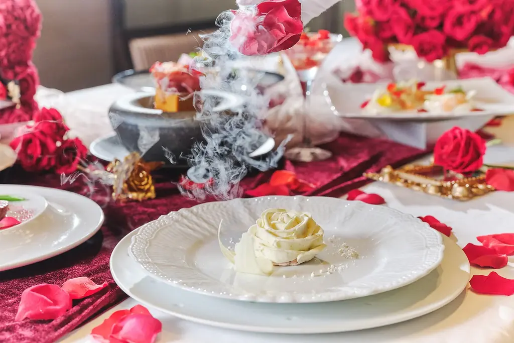 シーズナルコース「ROSA」薔薇に包まれる美食体験 画像 2