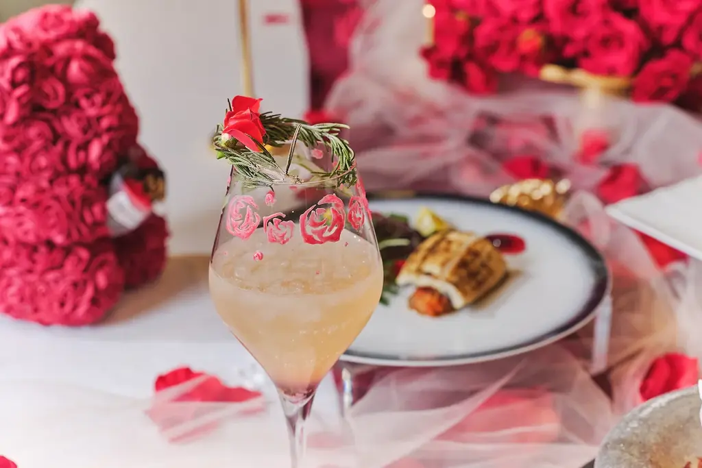 シーズナルコース「ROSA」薔薇に包まれる美食体験 画像 4