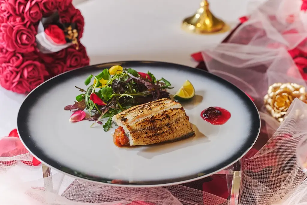 シーズナルコース「ROSA」薔薇に包まれる美食体験 画像 9