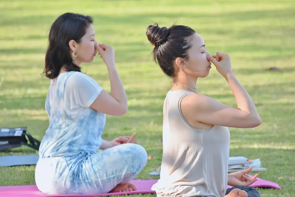 【suwaru × BEB5軽井沢 by 星野リゾート】俳優・高橋メアリージュン氏と新緑の森へ没入。森林浴ヨガと“空飛ぶムササビ”に癒やされる「ウェルネスリトリート」を初開催 画像 4