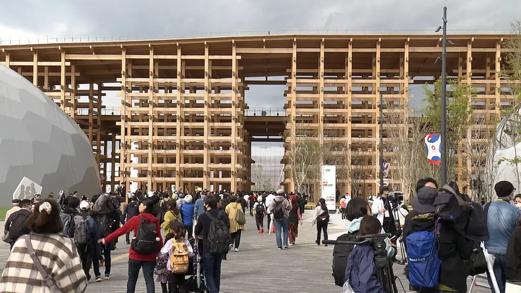 万博で描いた夢ー2回目の万博ユニホームデザイン担当し、未来への挑戦を続けるデザイナー・コシノジュンコ【ザ・ドキュメンタリー】 画像 3