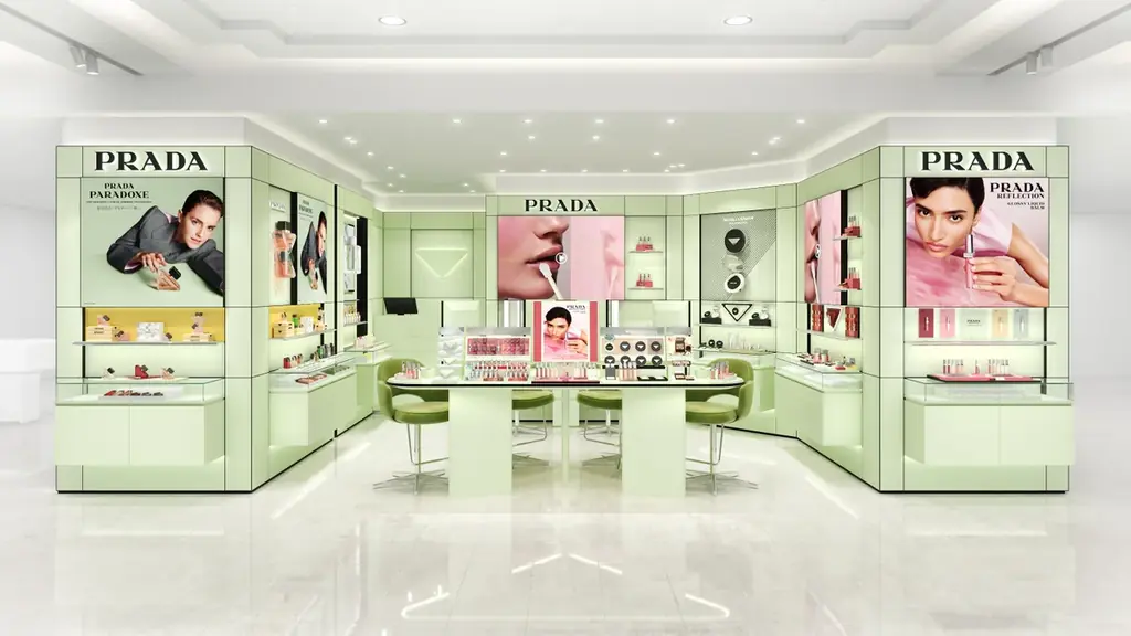 3月25日開店｜プラダ ビューティが横浜・京都に常設店