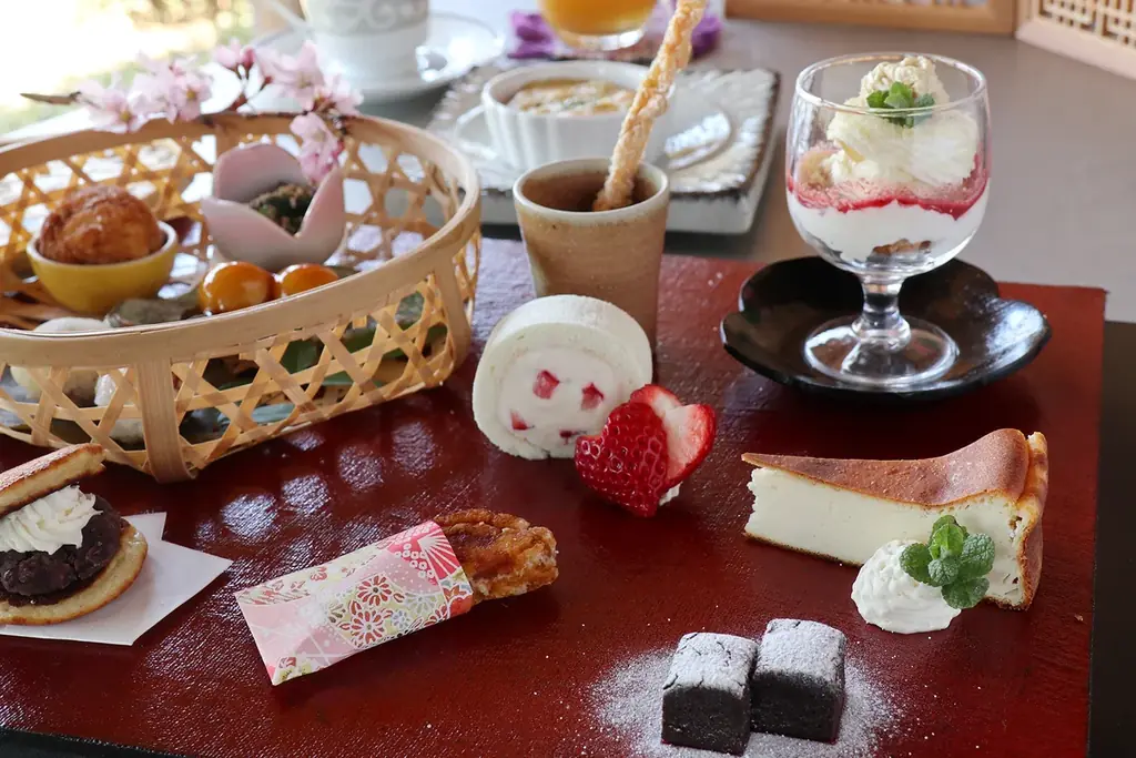 里山に囲まれた埼玉の奥地で味わう罪悪感ゼロのアフタヌーンティー。体に優しい「ゆばと豆腐のスイーツ」を「ちょうど良い」ボリュームで提供。ゆばカフェ紫水庵で4月からスタート。 画像 2