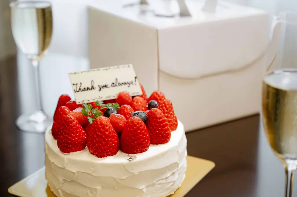 4月1日予約開始｜東京ステーションホテルのホールケーキ