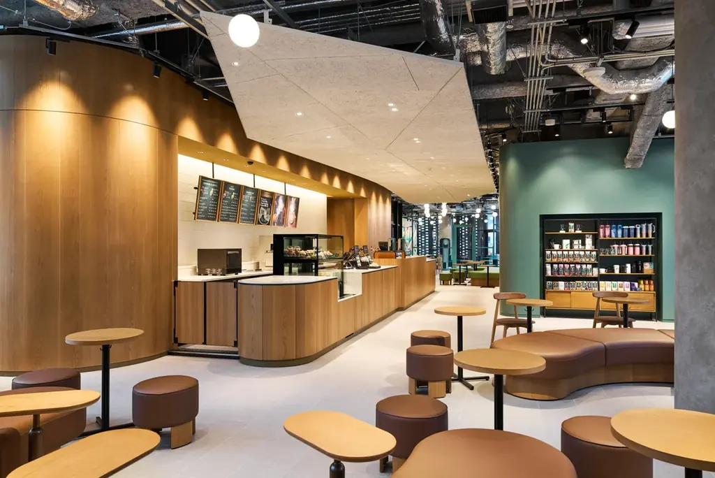 春のお出かけにぴったり！！　スターバックス コーヒー 大井町トラックスパーク店　3月28日オープン家族の一員ワンちゃんも一緒にみんなで集合！ 画像 2