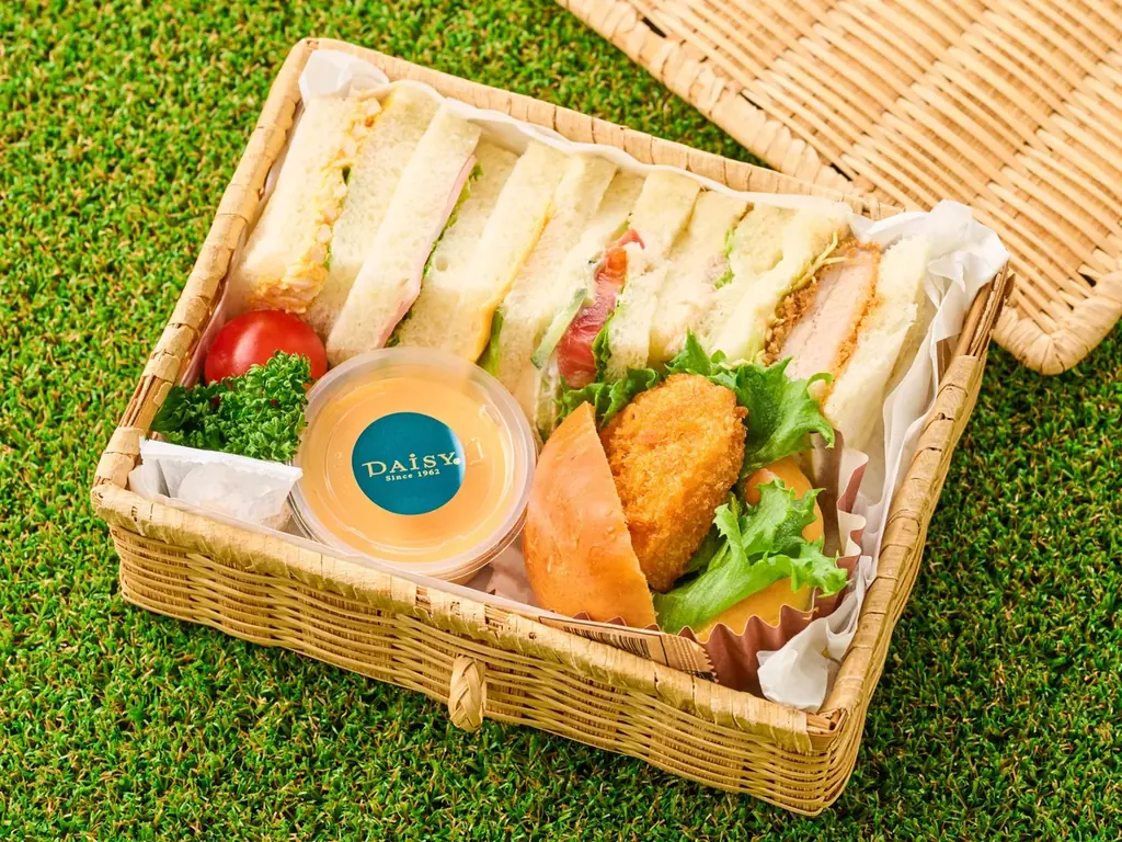 JR大宮駅「エキュート大宮/大宮 ノース」春のお出かけ、新生活のおともにぴったりな55商品※が登場！ボリュームたっぷりのランチボックス、フェア限定コラボパンが味わえる！「エキナカパンめぐり」フェア開催 画像 8