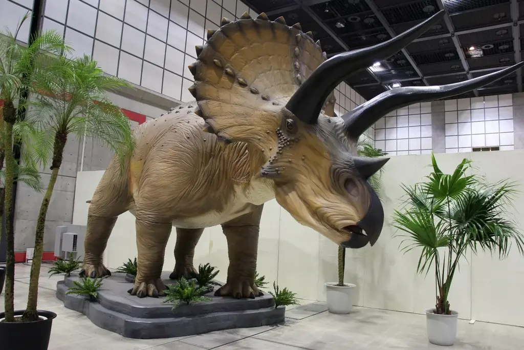 ティラノサウルスやトリケラトプスなど12種類の大迫力恐竜が動く！吠える！「東京たま大恐竜博」開催　クラフトビールも味わえる「ジュラシックナイト」、ものづくり体験イベント「つくるんフェスタ」同時開催 画像 3