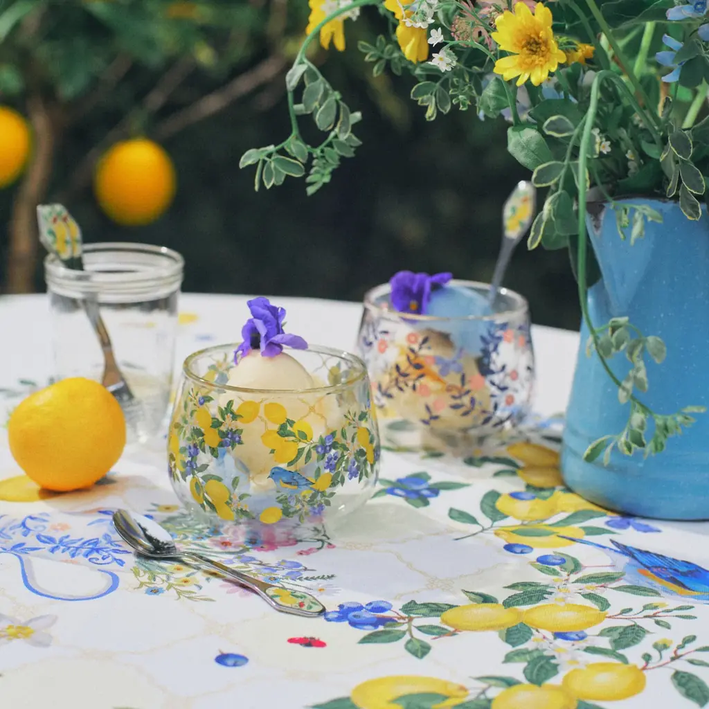 パリを拠点に活躍するアーティスト「ナタリー・レテ」とコラボレーション！レモンやブルーベリー、鳥や蝶が彩る夏を爽やかに楽しむティータイムコレクションが登場 画像 3