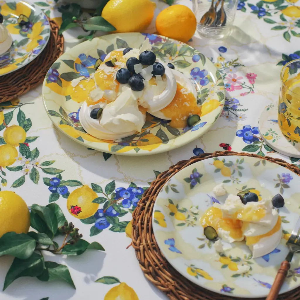 パリを拠点に活躍するアーティスト「ナタリー・レテ」とコラボレーション！レモンやブルーベリー、鳥や蝶が彩る夏を爽やかに楽しむティータイムコレクションが登場 画像 4