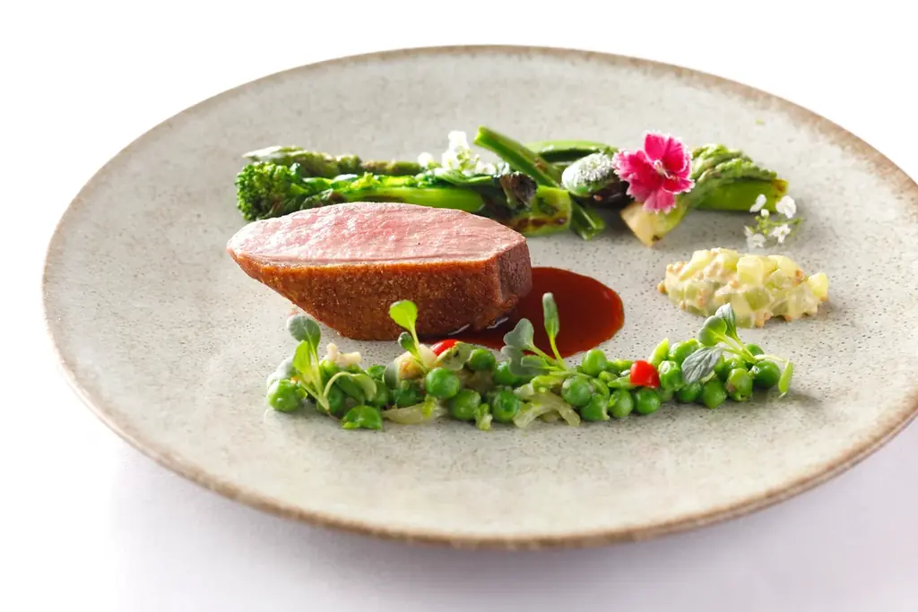 「資生堂パーラー」 支店レストランにて、春の訪れを感じる4月限定メニューを展開 画像 2