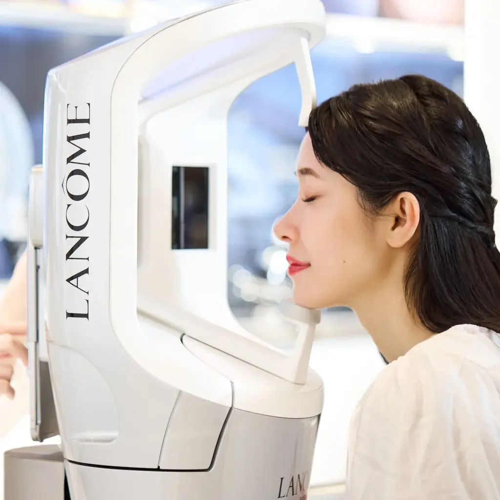 阪急うめだ本店にて期間限定イベント「ランコム ゴールド UV EVENT」を開催。UVの次元を超える「アプソリュ ザ UV クリーム」の世界を体感。2026年4月8日(水)～4月14日(火) 画像 3