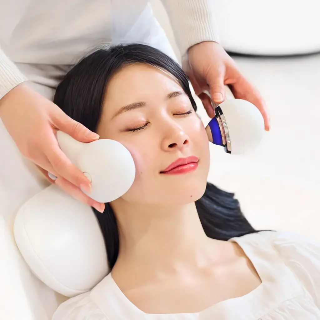 阪急うめだ本店にて期間限定イベント「ランコム ゴールド UV EVENT」を開催。UVの次元を超える「アプソリュ ザ UV クリーム」の世界を体感。2026年4月8日(水)～4月14日(火) 画像 4