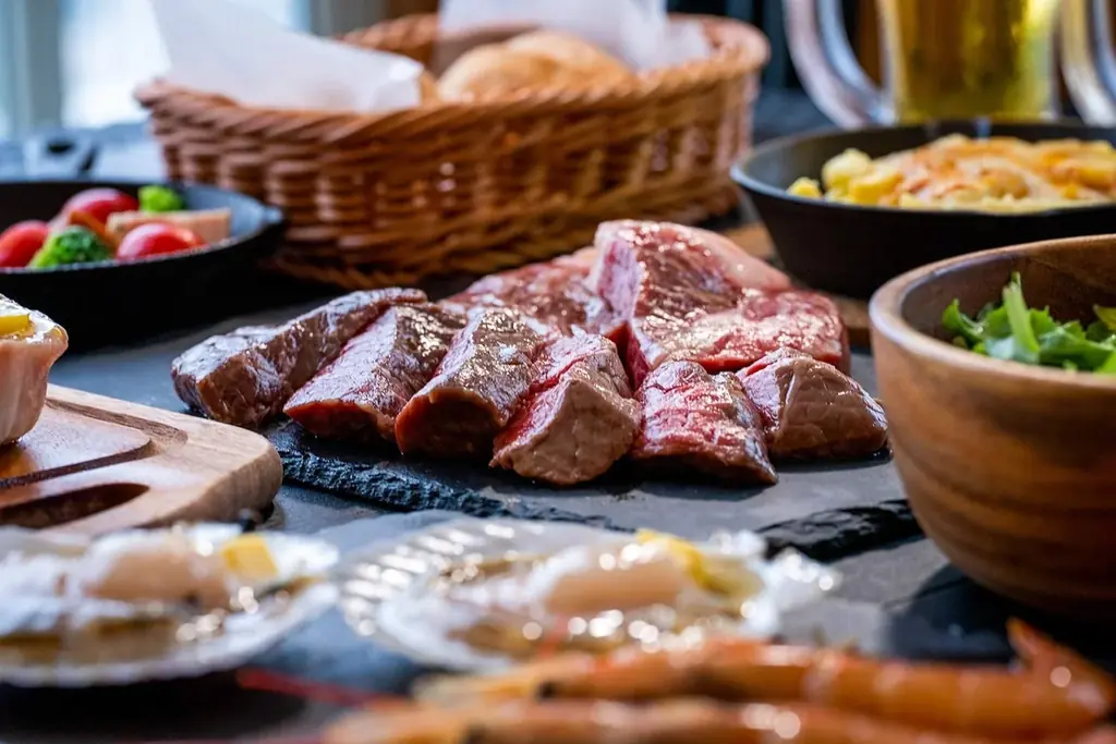 【1周年記念】愛犬と過ごす「プライベートヴィラAMIRU千葉一宮」が開業1周年！”かずさ和牛”の豪華BBQ贈呈＆宿泊10%OFFのダブル感謝祭を開催 画像 4