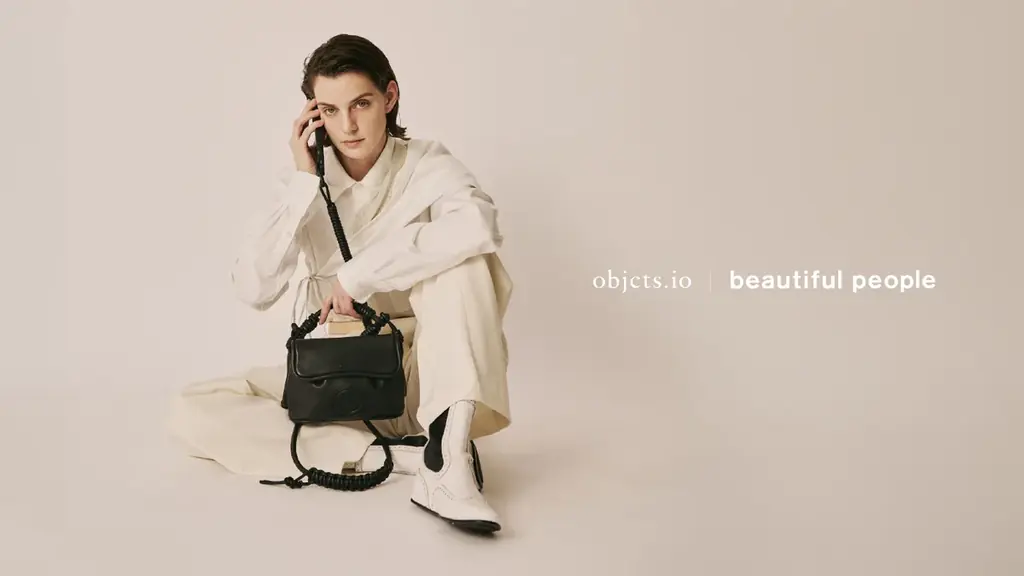 4/1先行発売：ビューティフルピープル×objcts.io、黒電話バッグなど3型