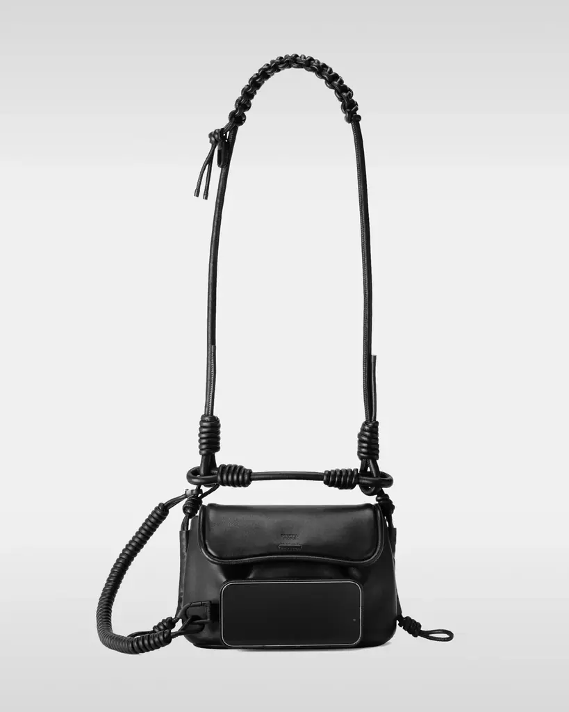 【objcts.io】beautiful peopleとのコラボレーションコレクションを発表。黒電話やヘッドフォンをモチーフにしたバッグ・iPhoneアクセサリー計3型を展開。 画像 8