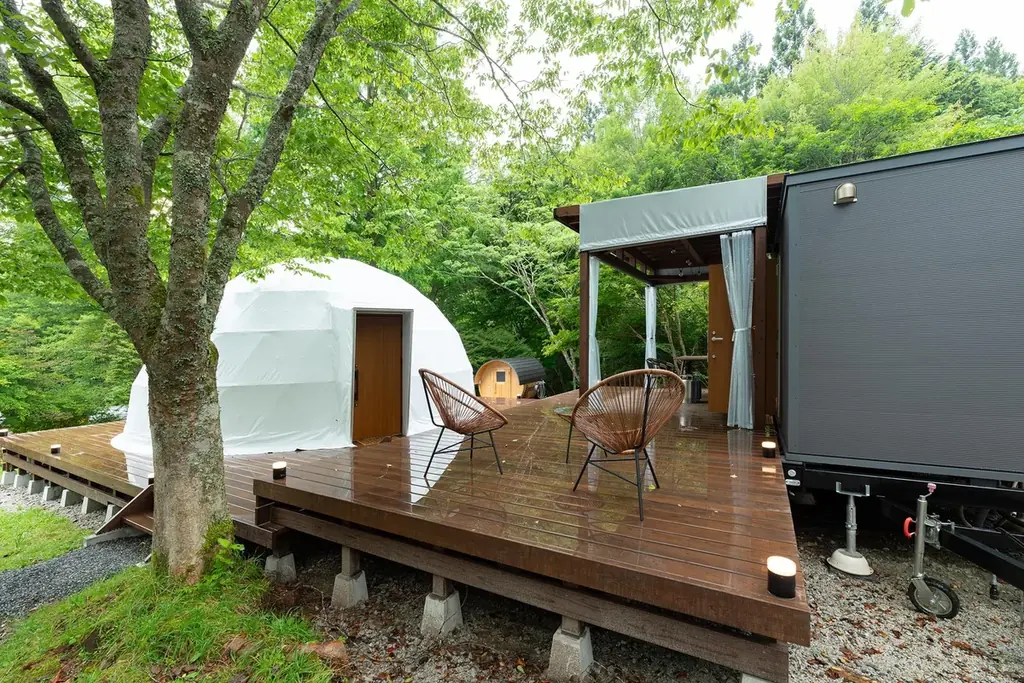 【先着20組限定7,000円引クーポン配布】全棟サウナ付グランピング施設シタラヴィレッジが「春の旅行支援」4プランを発表！U30割・子連れ無料・グループ1万円引など、奥三河の春を遊び尽くすグランピング 画像 15