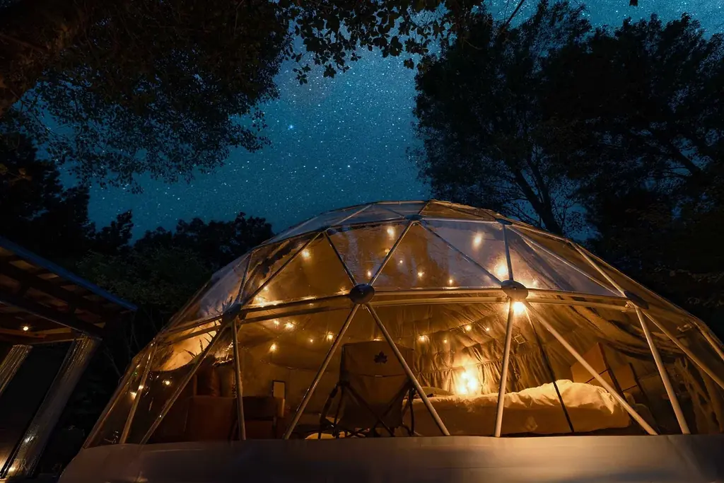 【先着20組限定7,000円引クーポン配布】全棟サウナ付グランピング施設シタラヴィレッジが「春の旅行支援」4プランを発表！U30割・子連れ無料・グループ1万円引など、奥三河の春を遊び尽くすグランピング 画像 3