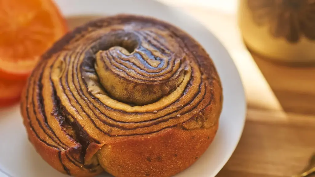 「BASE BREAD チョコレート」リニューアル ～チョコレート1.7倍※1 最後の一口まで続く、ベルギーチョコの豊かな余韻。〜 画像 3